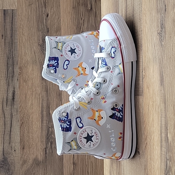 Converse High Top Brand new size junior 6=size women's 8. - Picture 9 of 13